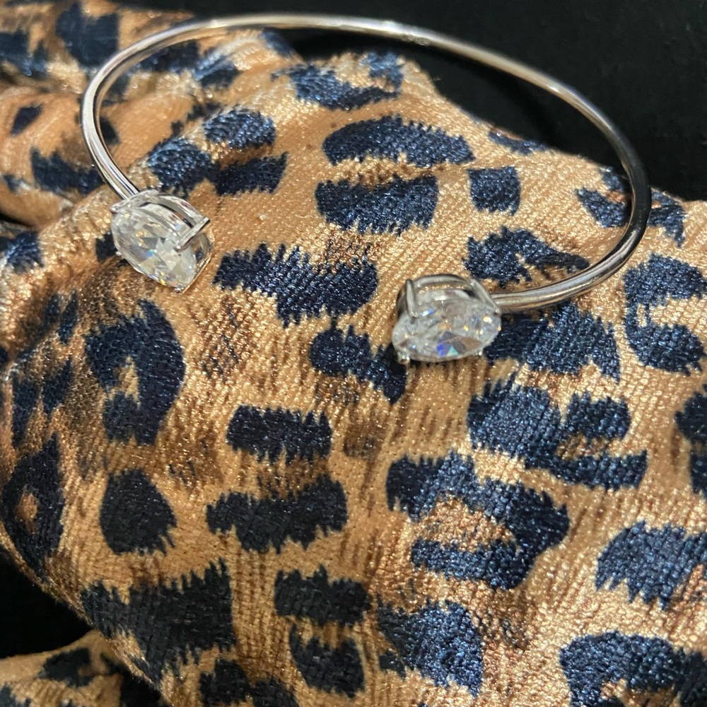 Silver Bangle - Picture 5 of 9